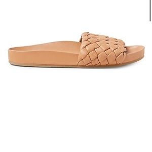 Brown sandal never worn!